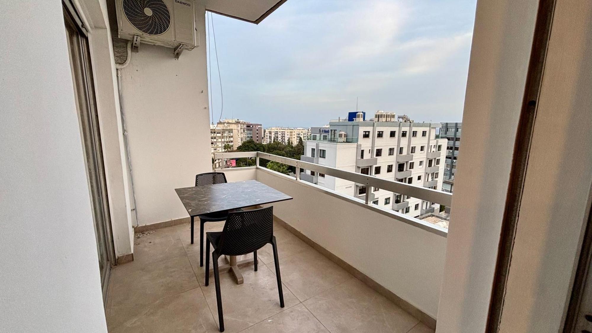 Seabreeze City Center Flats By Trulycyprus Limassol Kültér fotó